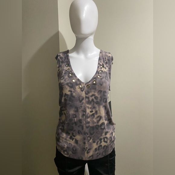 NWT Guess Leopard-Print Top Size Small - Picture 2 of 3
